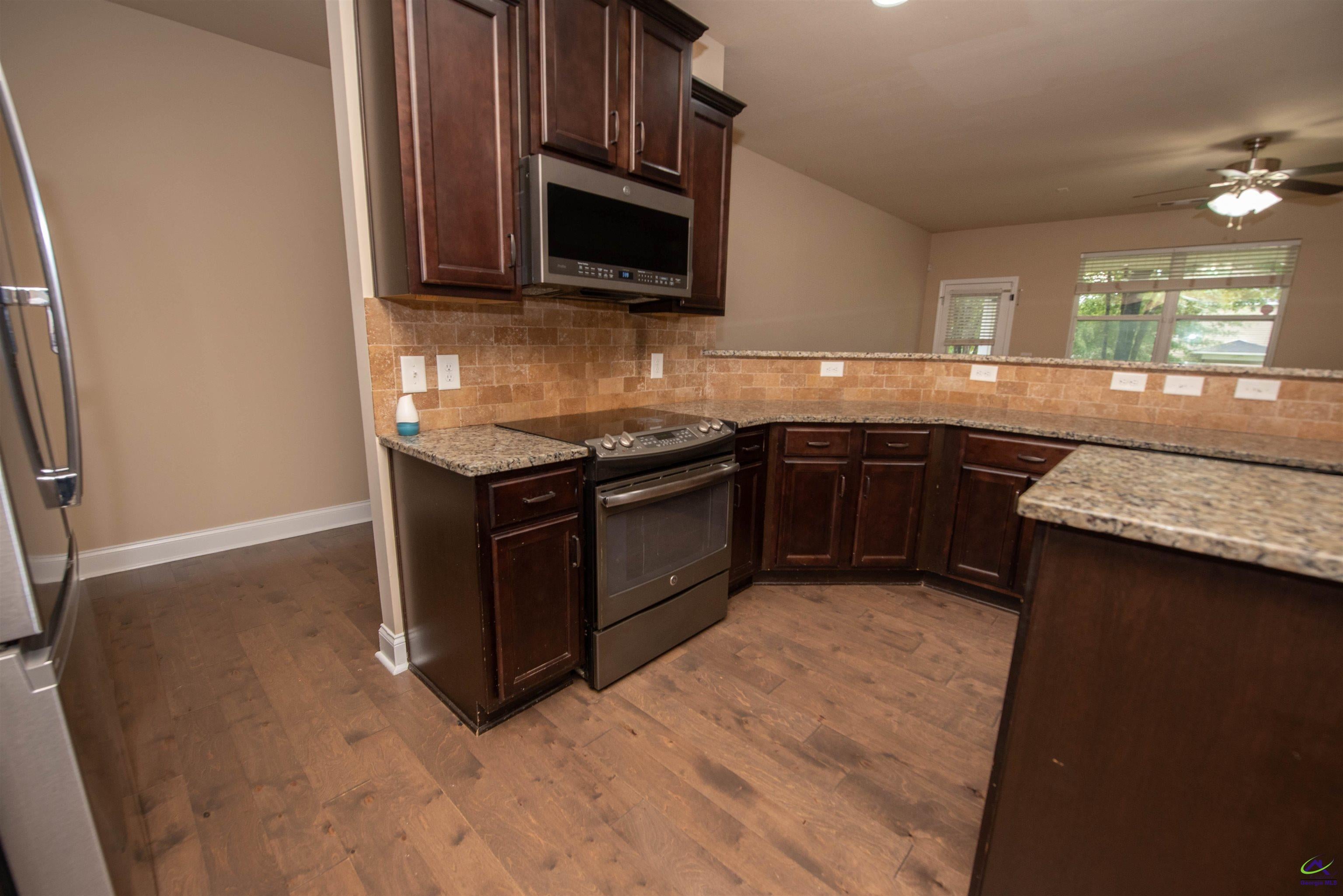 212 Christopher Luke Circle Perry, GA 31069 - Photo 13 of 58 Gallery Image 13