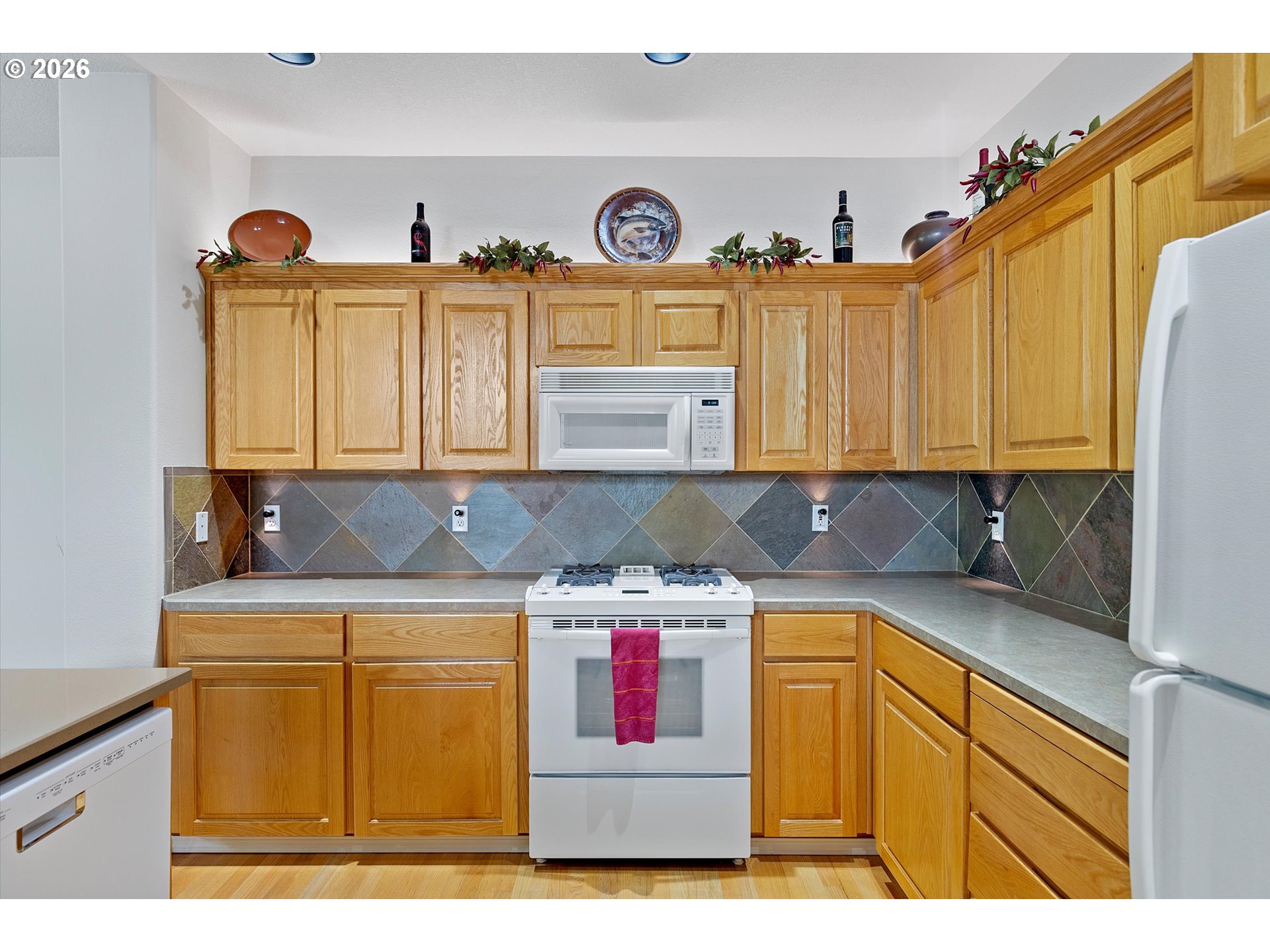 2391 Southwest Border Way Gresham, OR 97080 - Photo 7 of 38