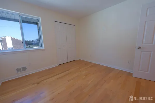 a view of empty room with window