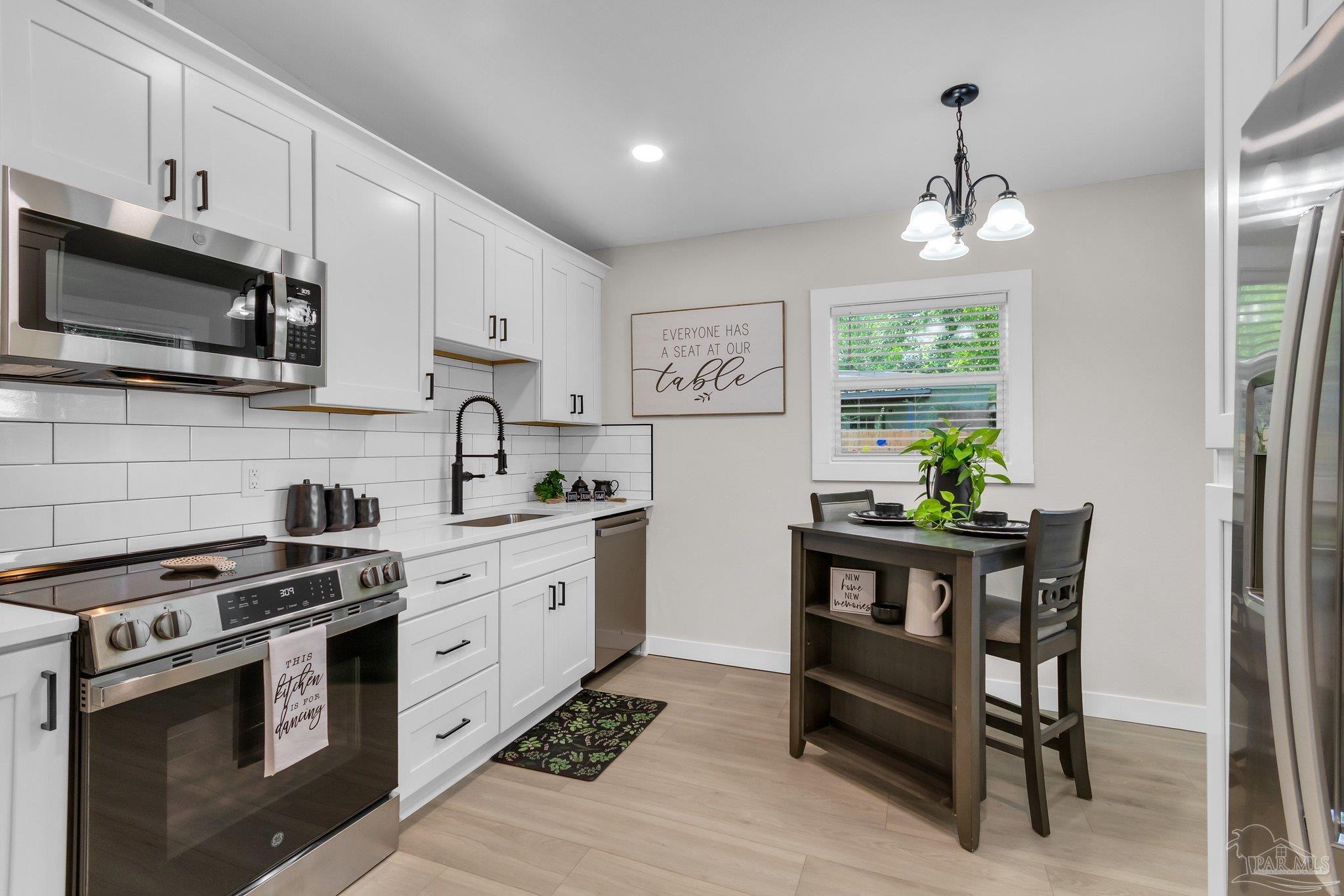 413 Forrest Street Cantonment, FL 32533 - Photo 11 of 34