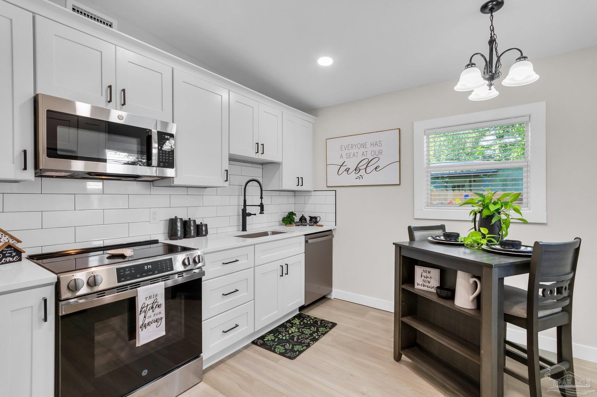 413 Forrest Street Cantonment, FL 32533 - Photo 12 of 34