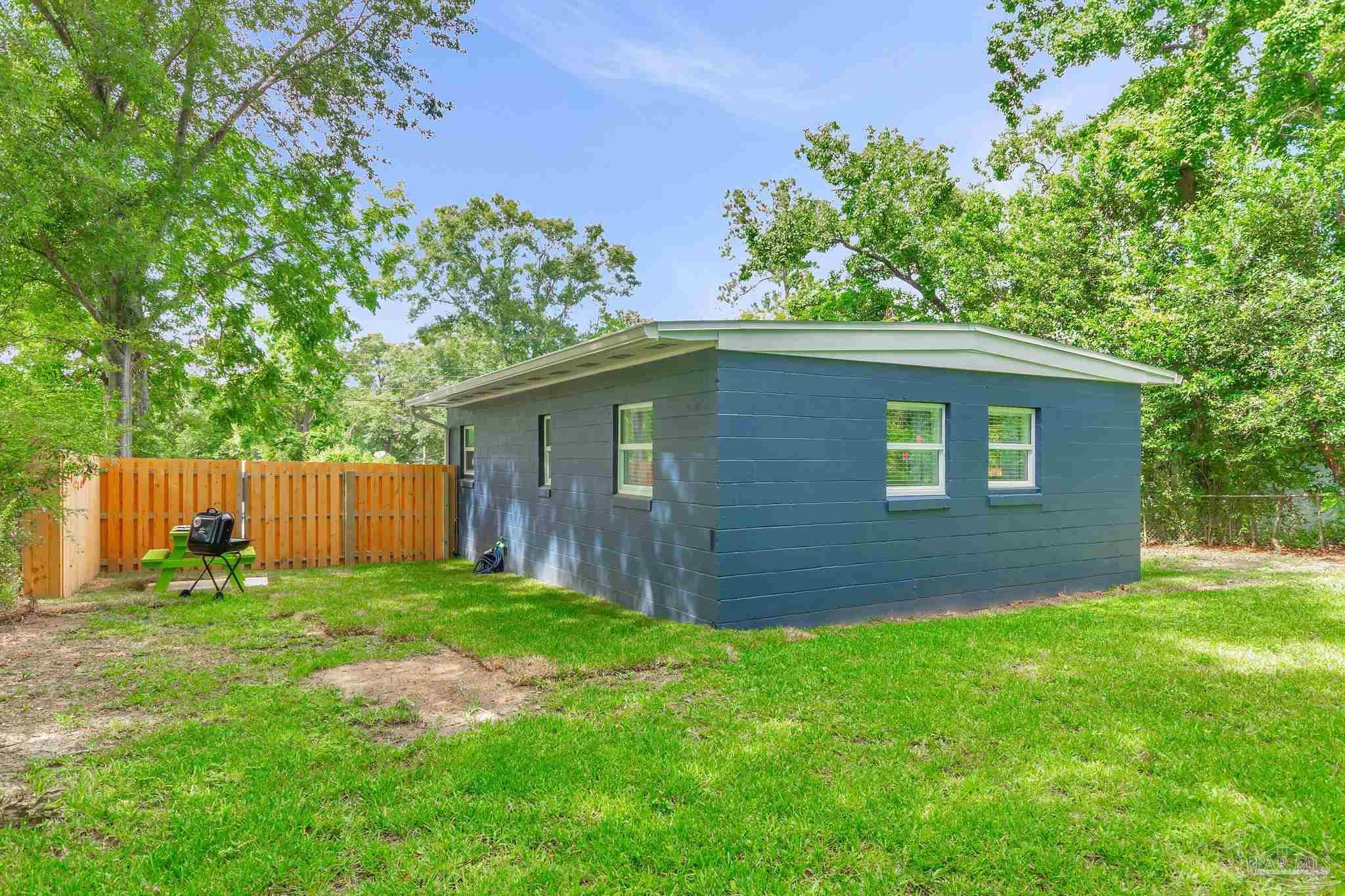 413 Forrest Street Cantonment, FL 32533 - Photo 28 of 34