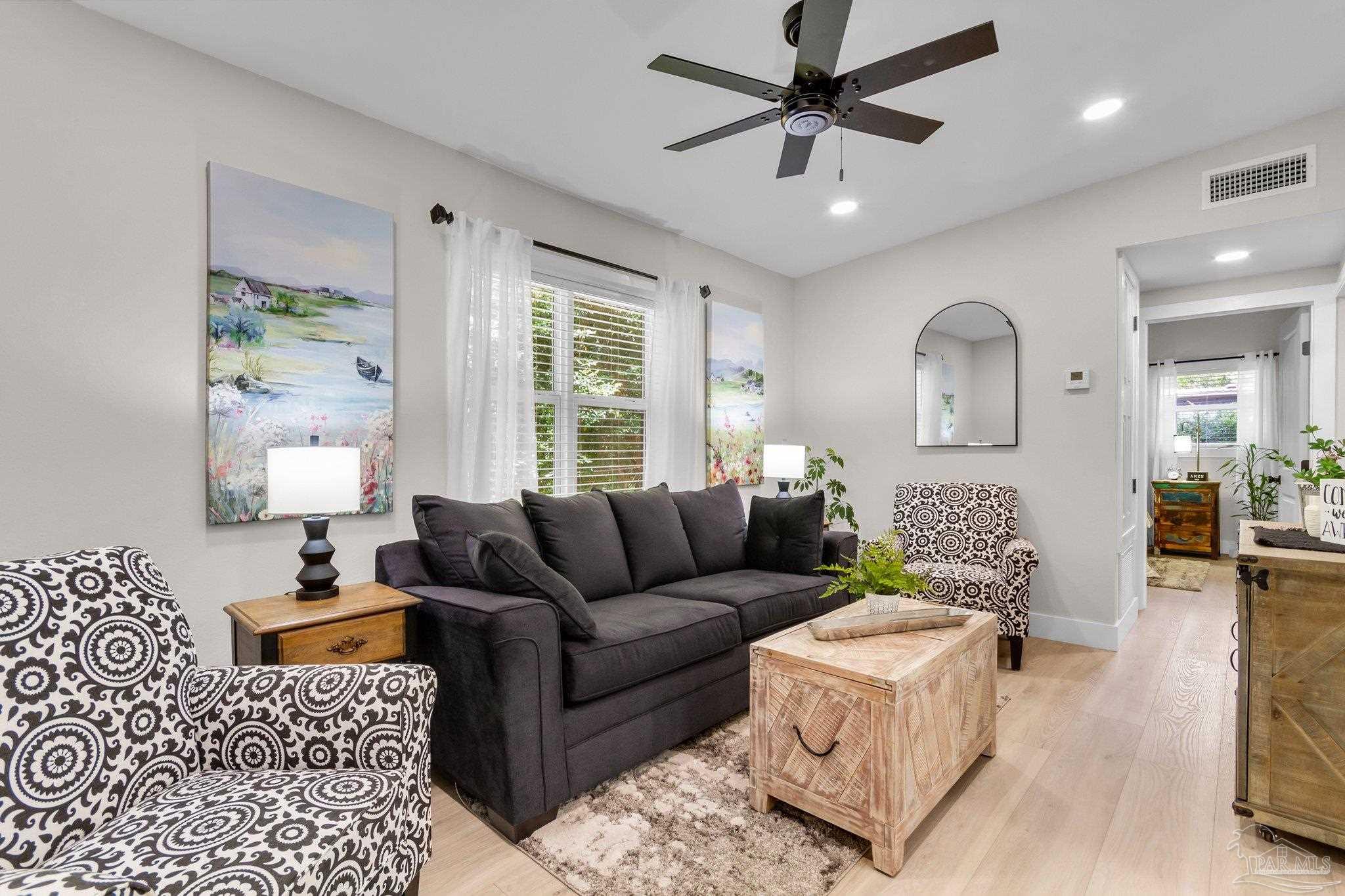 413 Forrest Street Cantonment, FL 32533 - Photo 5 of 34