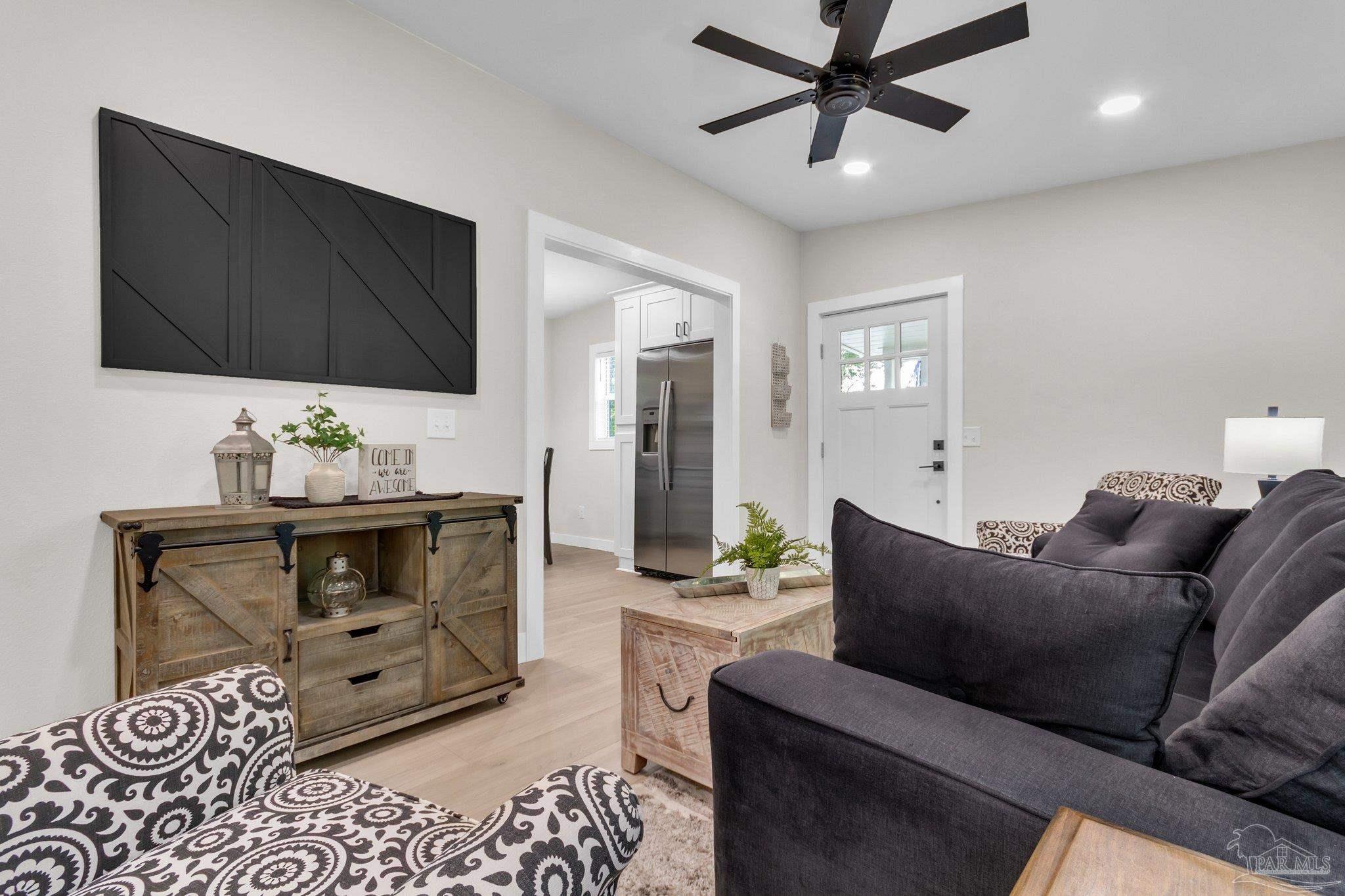 413 Forrest Street Cantonment, FL 32533 - Photo 9 of 34