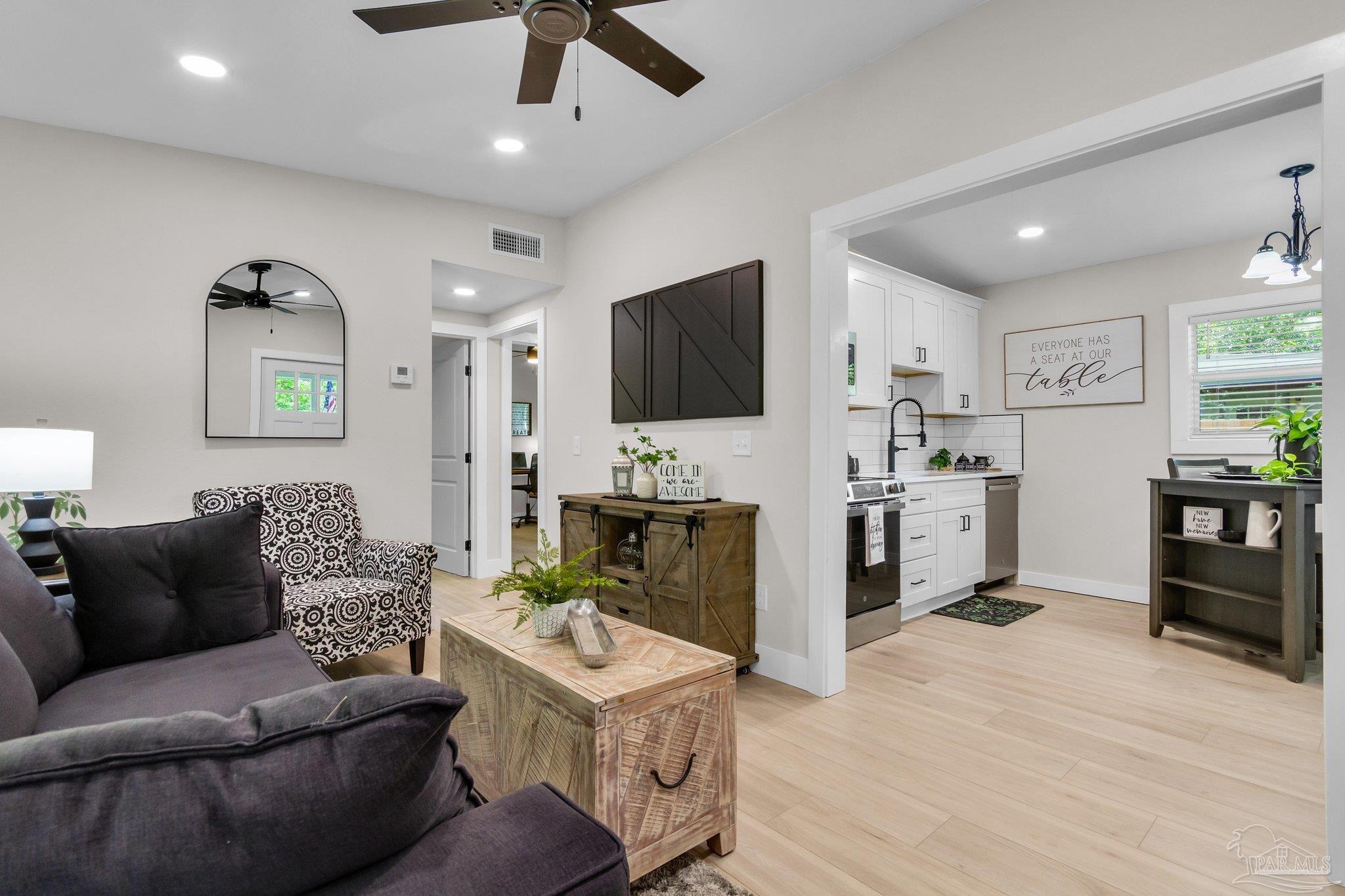 413 Forrest Street Cantonment, FL 32533 - Photo 10 of 34