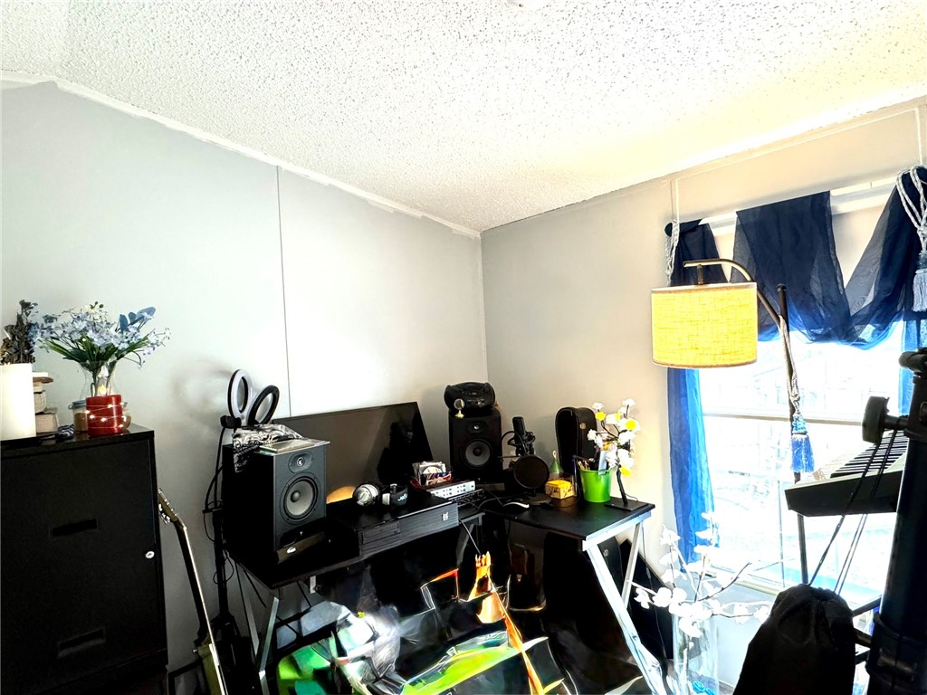 40 Toadstool Knolls Charlestown, RI 02813 - Photo 12 of 18