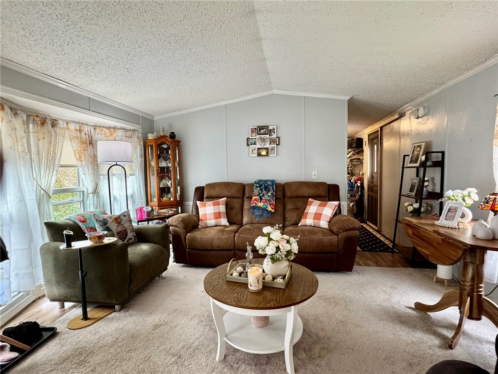 40 Toadstool Knolls Charlestown, RI 02813 - Photo 5 of 18