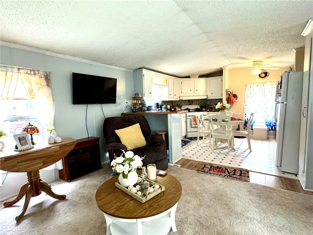 40 Toadstool Knolls Charlestown, RI 02813 - Photo 7 of 18