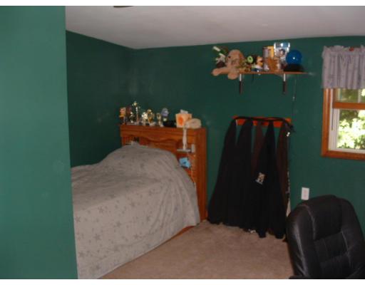 85 Hiland Road Charlton, MA 01507 - Photo 6 of 9