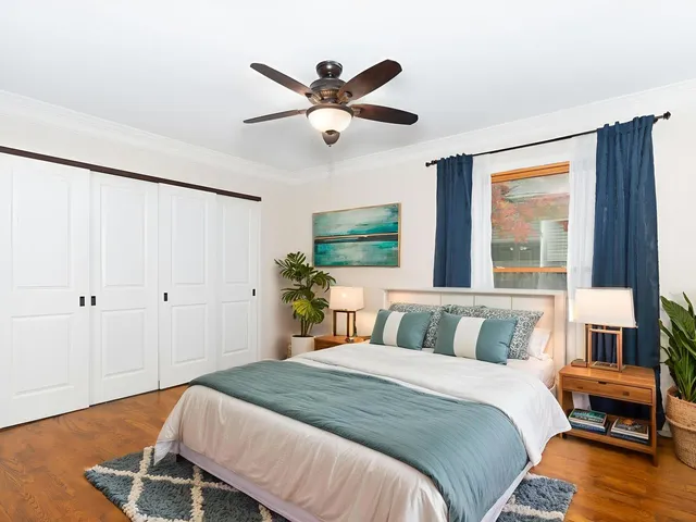 $529,000 | 134 South Whispering Hills Drive, Naperville, IL 60540