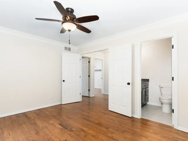 $529,000 | 134 South Whispering Hills Drive, Naperville, IL 60540