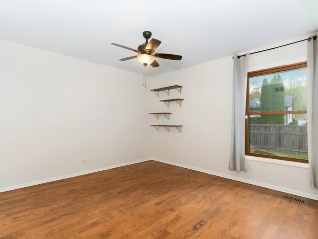 $529,000 | 134 South Whispering Hills Drive, Naperville, IL 60540