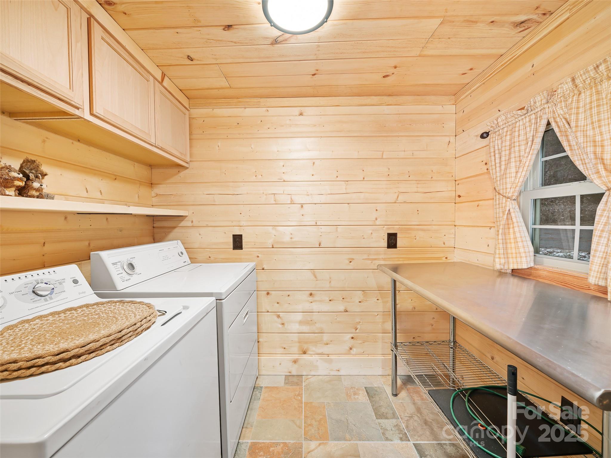 34 Mccurry Road Burnsville, NC 28714 - Photo 11 of 39