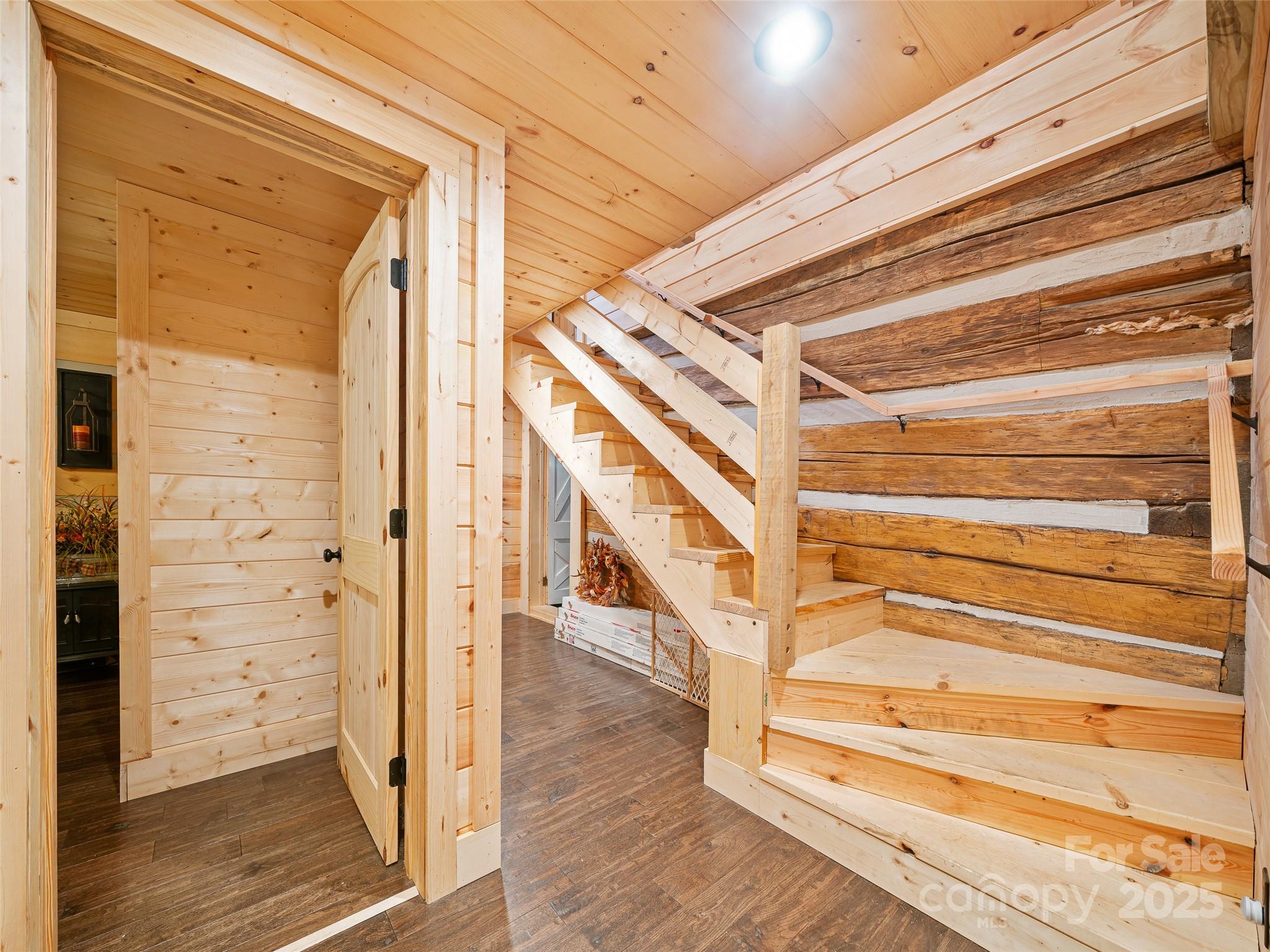 34 Mccurry Road Burnsville, NC 28714 - Photo 18 of 39