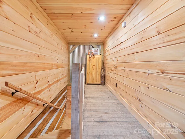 $420,000 | 34 Mccurry Road, Burnsville, NC 28714