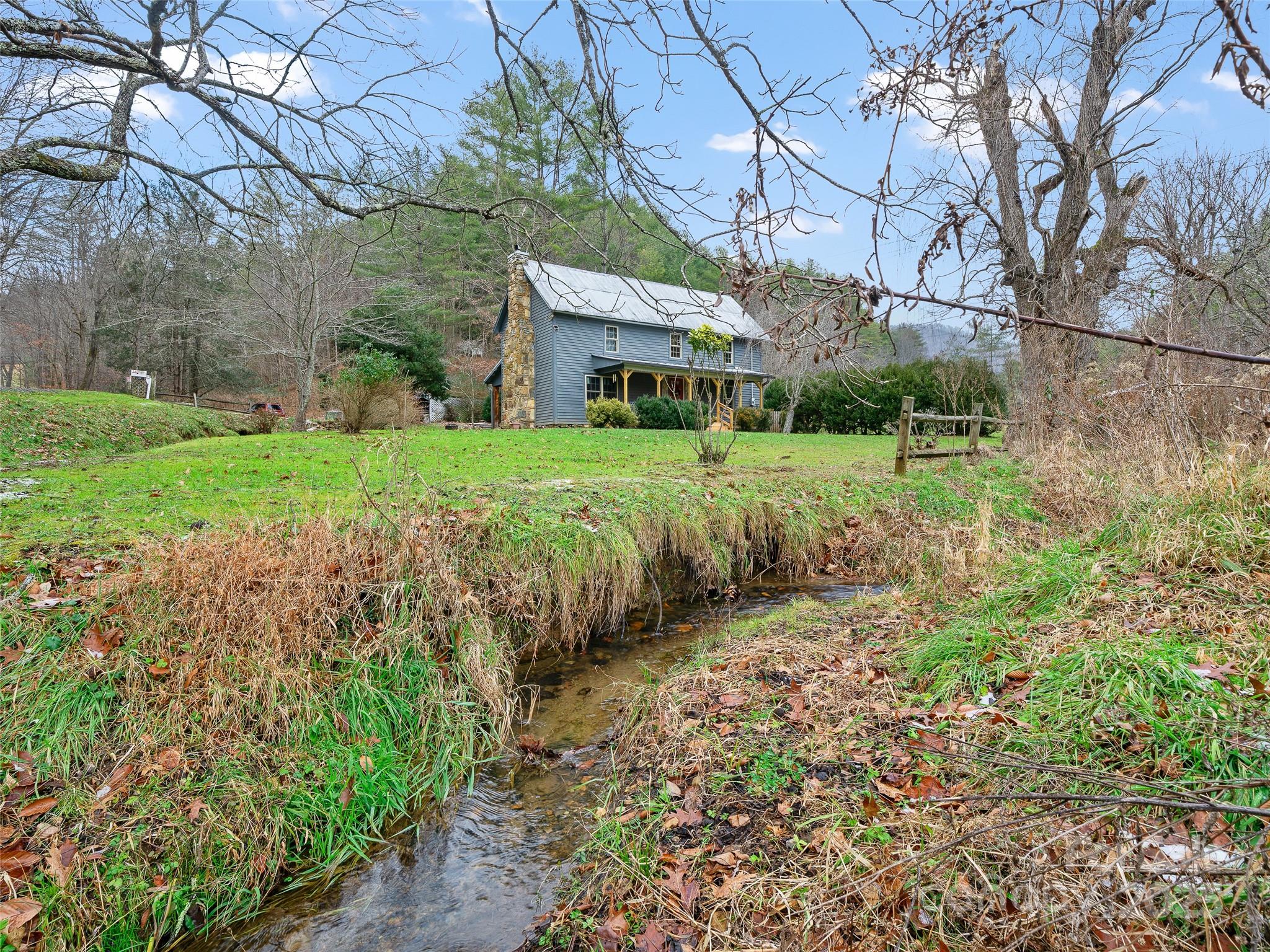 34 Mccurry Road Burnsville, NC 28714 - Photo 33 of 39