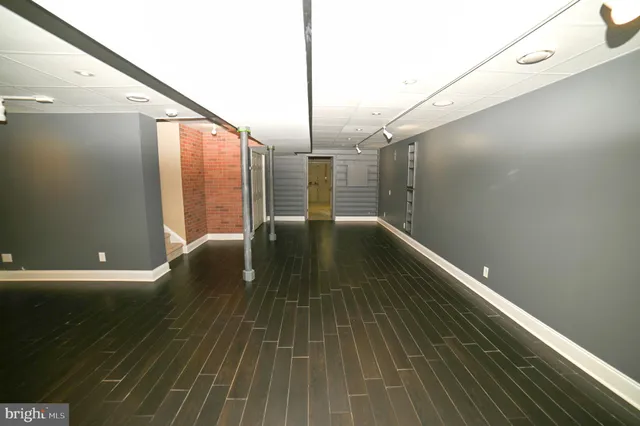 a view of utility room