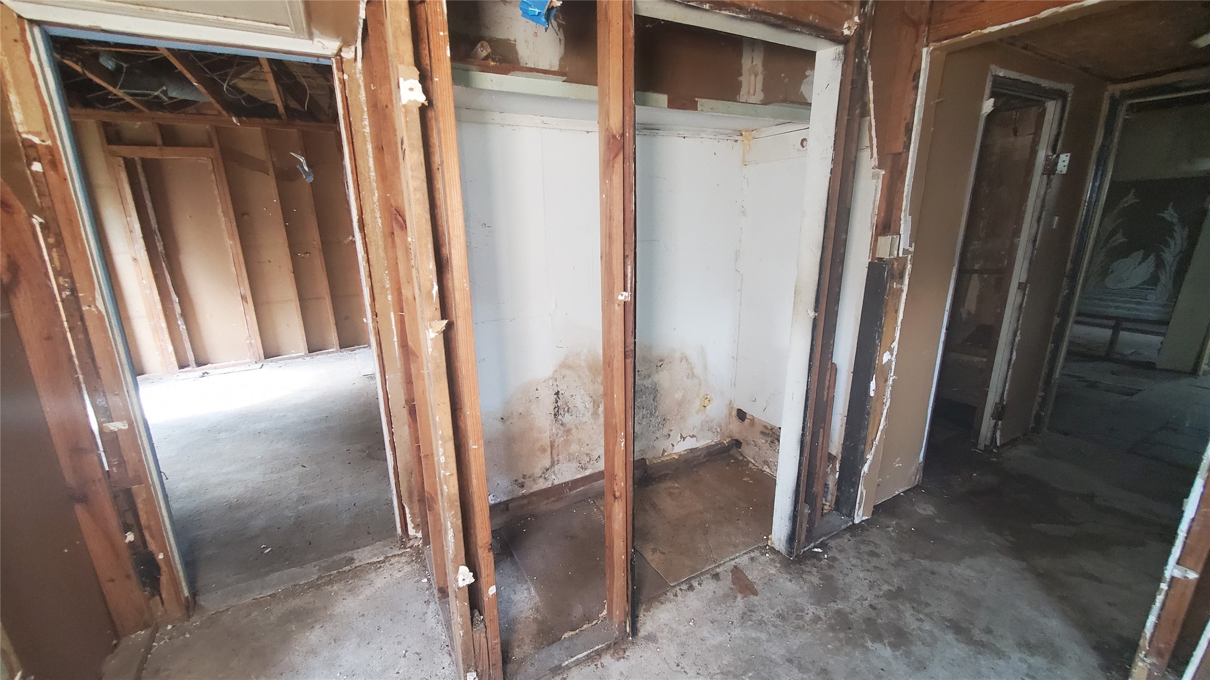 4821 Burma Road Houston, TX 77033 - Photo 14 of 23