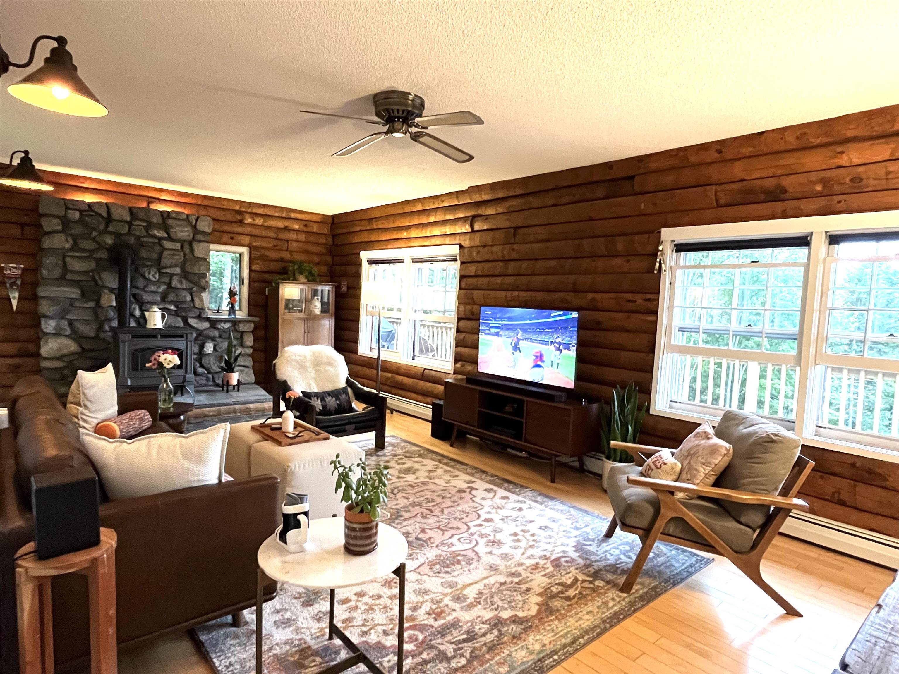 290 Spring Hill Road Morristown, VT 05661 - Photo 5 of 17