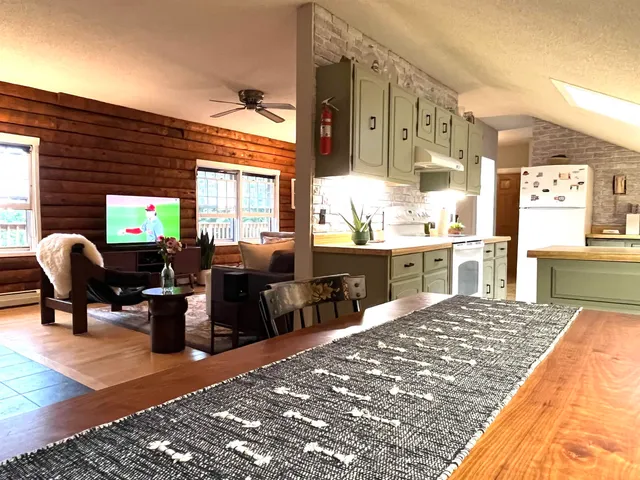 $500,000 | 290 Spring Hill Road, Morristown, VT 05661