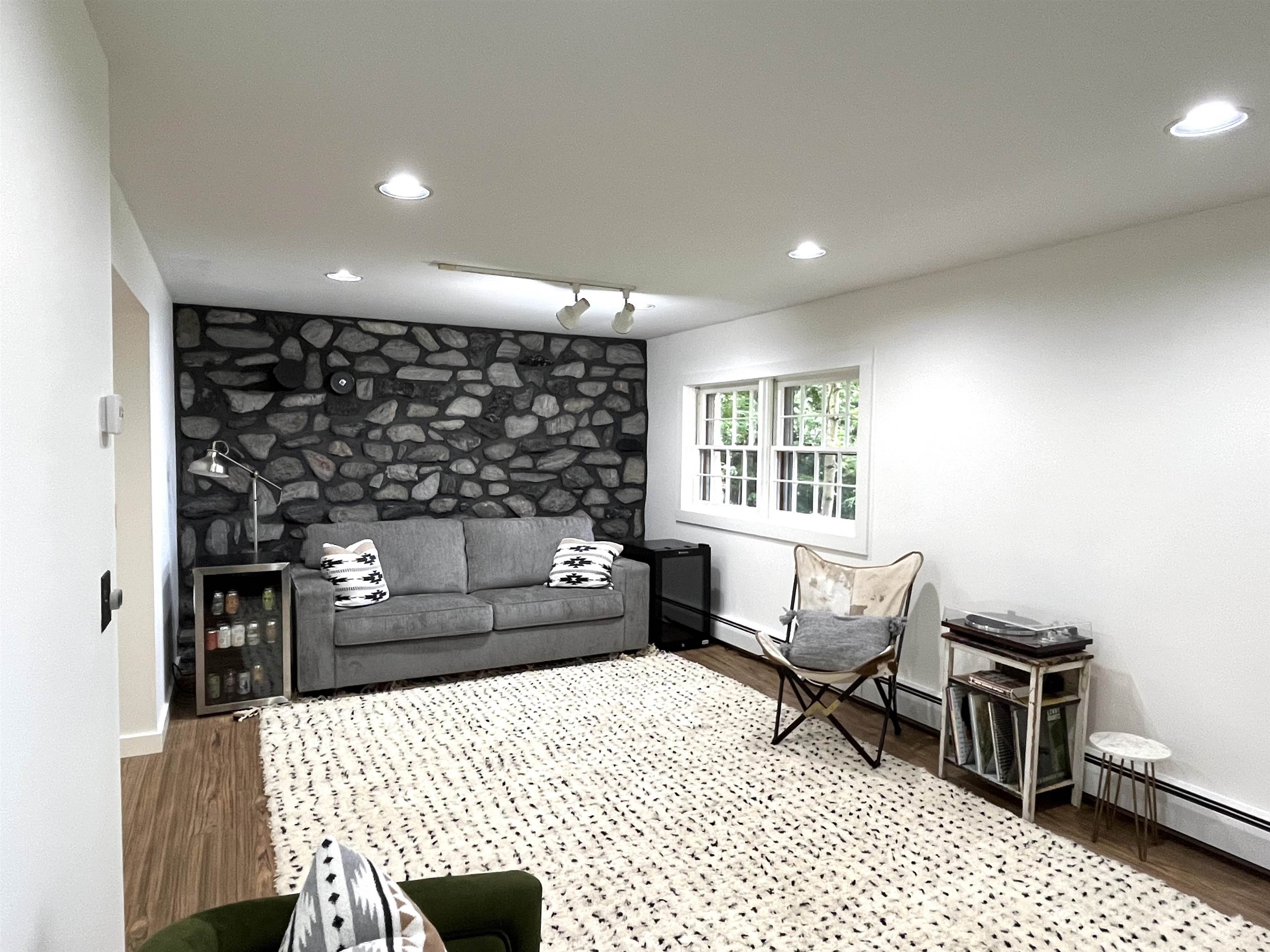 290 Spring Hill Road Morristown, VT 05661 - Photo 9 of 17