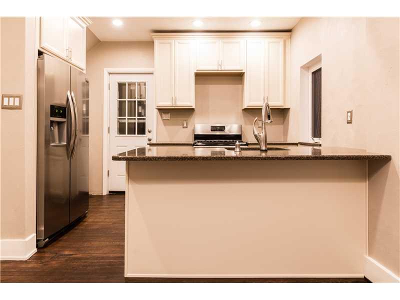 132 Braddock Road Forest Hills, PA 15221 - Photo 11 of 25 Kitchen.