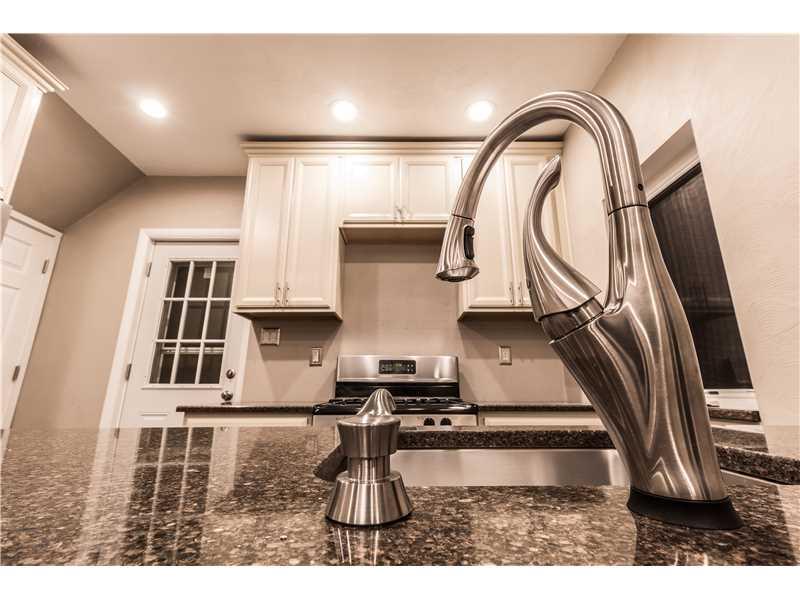 132 Braddock Road Forest Hills, PA 15221 - Photo 15 of 25 Kitchen.