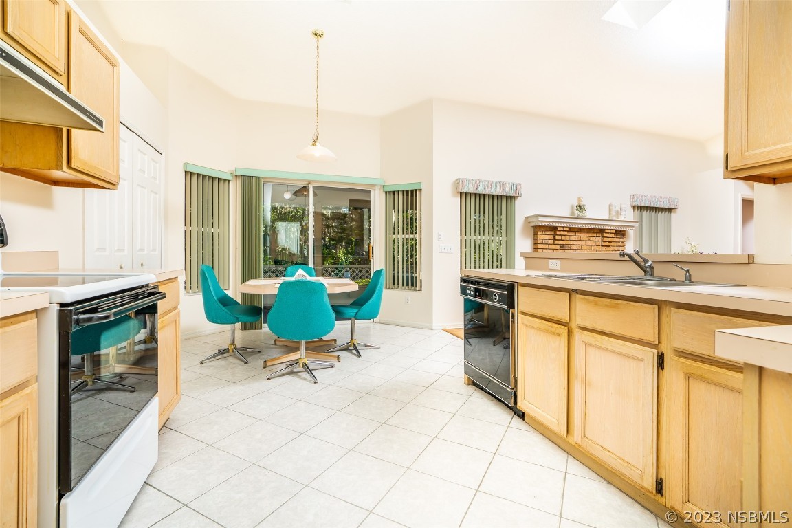 26 Bryan Cave Road South Daytona, FL 32119 - Photo 10 of 28 Gallery Image 10