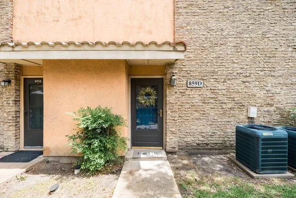 $1,600 | 859 Dublin Drive, Unit D, Richardson, TX 75080