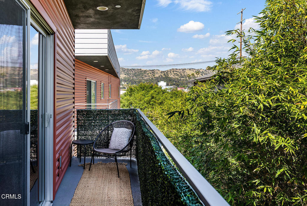 2222 Strata Lane Los Angeles, CA 90041 - Photo 28 of 31 a balcony view with a garden
