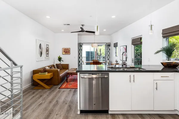 $1,000,000 | 2222 Strata Lane, Los Angeles, CA 90041