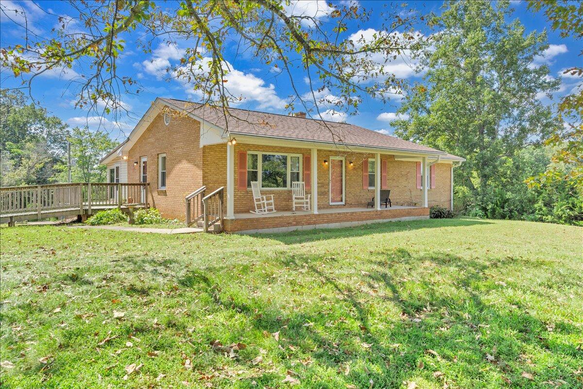 7702 Dickerson Mill Road Moneta, VA 24121 - Photo 1 of 114 001-MIB03283