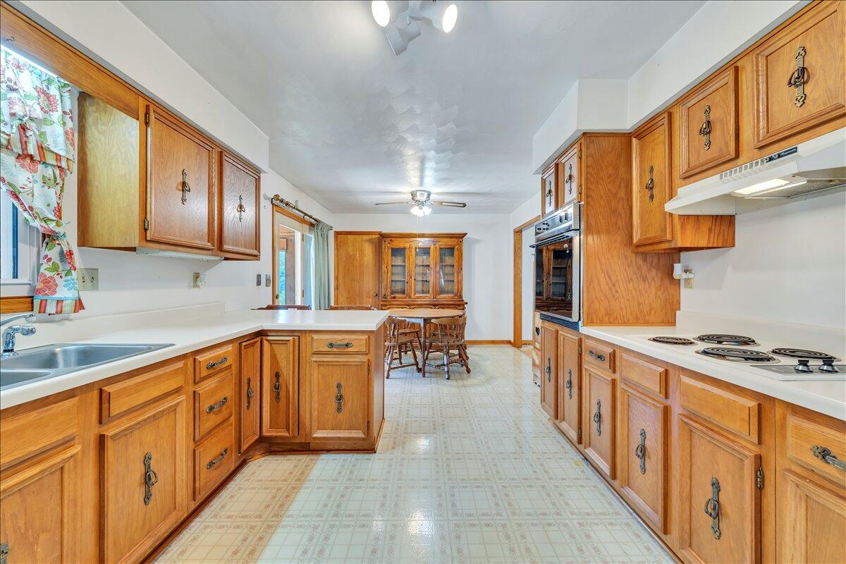 7702 Dickerson Mill Road Moneta, VA 24121 - Photo 20 of 114 016-MIB03118