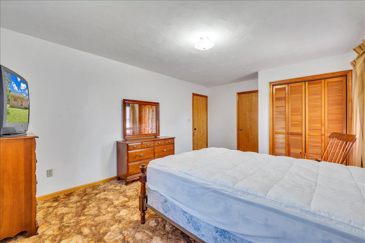7702 Dickerson Mill Road Moneta, VA 24121 - Photo 26 of 114 022-MIB03157
