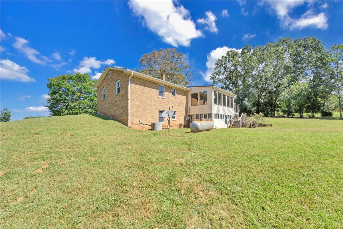 7702 Dickerson Mill Road Moneta, VA 24121 - Photo 68 of 114 060-MIB03259