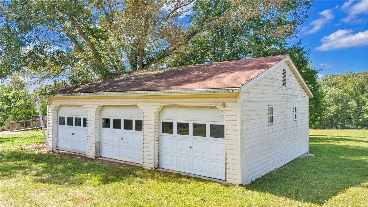 7702 Dickerson Mill Road Moneta, VA 24121 - Photo 80 of 114 074-DJI_20250901115725_0001_D