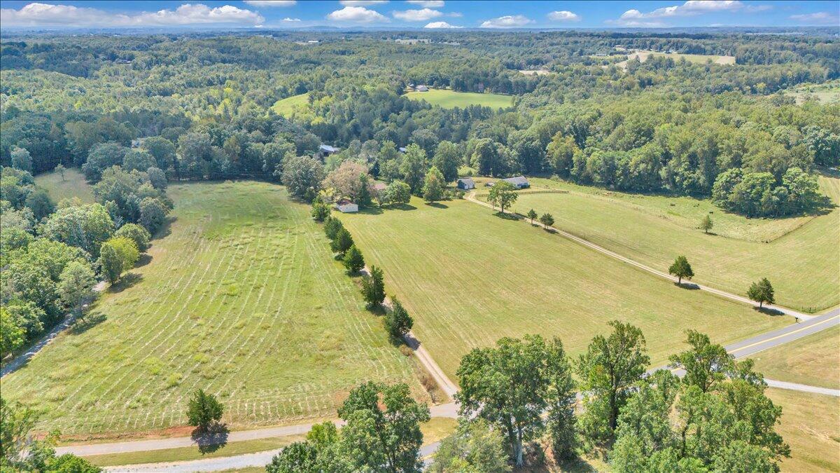 7702 Dickerson Mill Road Moneta, VA 24121 - Photo 86 of 114 080-DJI_20250901115925_0005_D