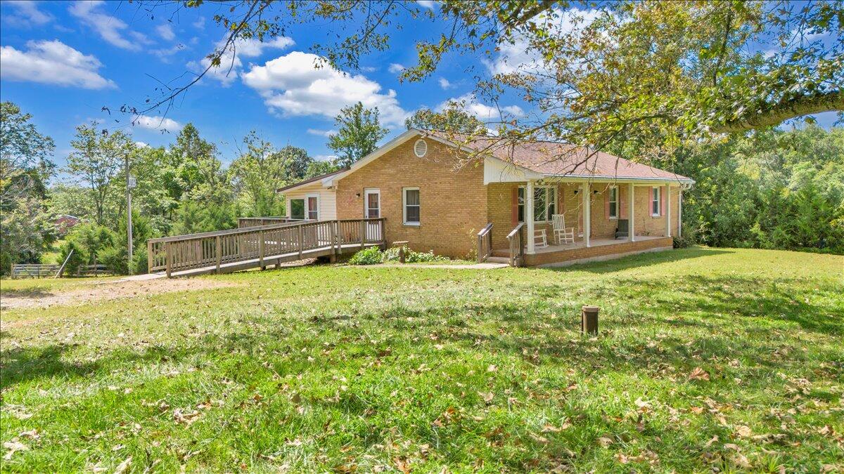 7702 Dickerson Mill Road Moneta, VA 24121 - Photo 92 of 114 087-DJI_20250901121337_0014_D