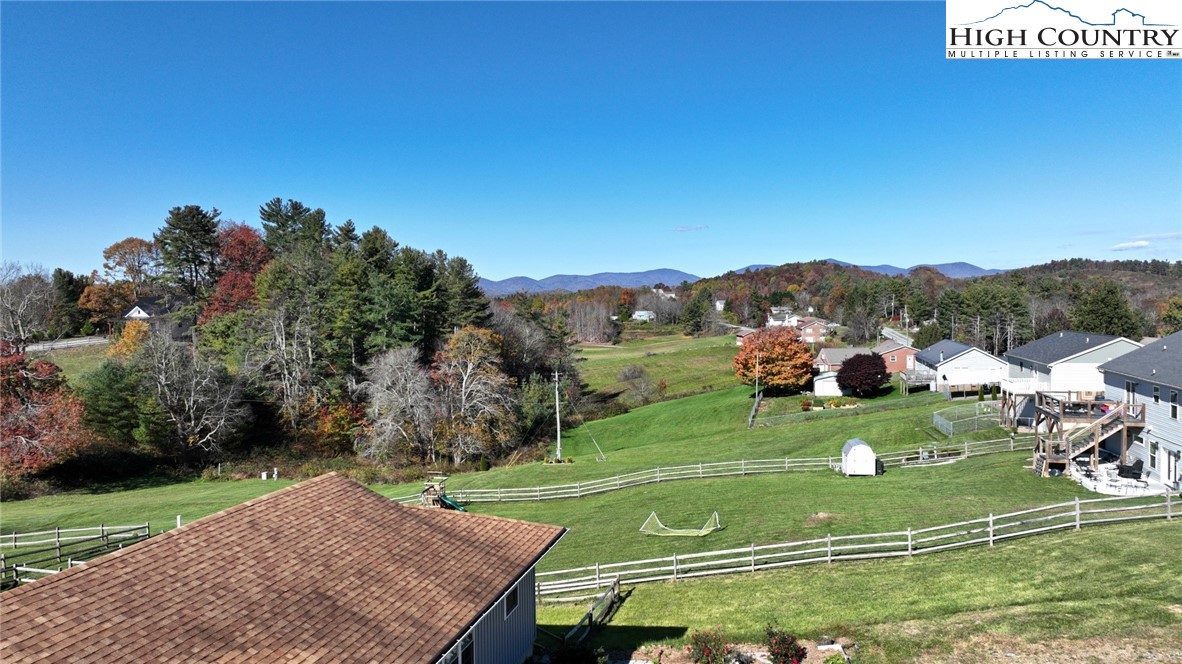 612 Wildcat Road Deep Gap, NC 28618 - Photo 25 of 27