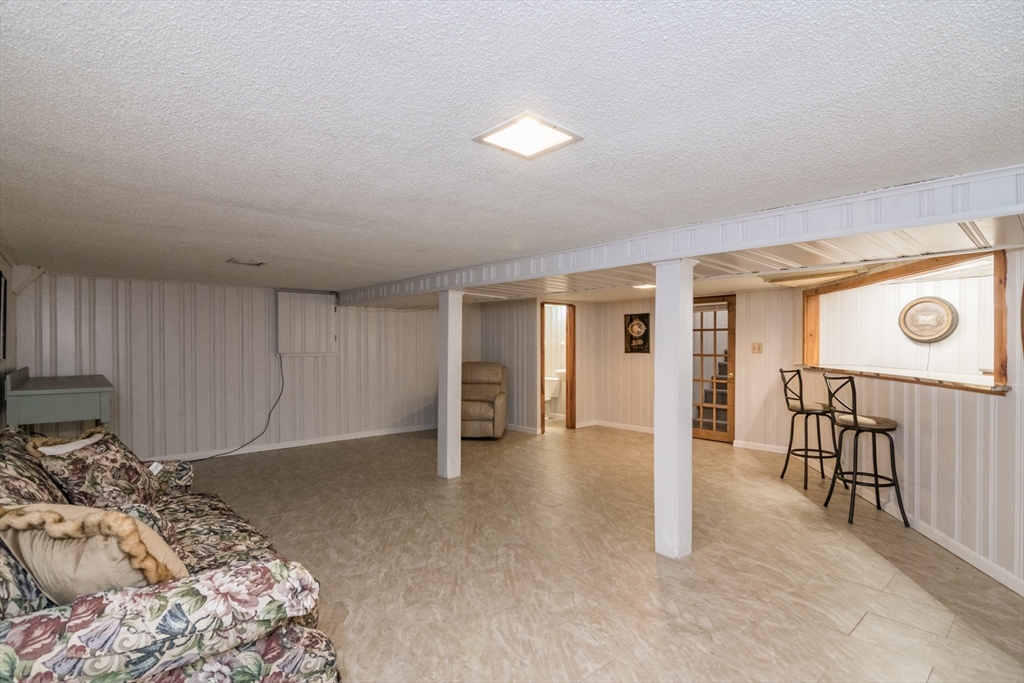 1466-1468 Page Boulevard Springfield, MA 01104 - Photo 22 of 42
