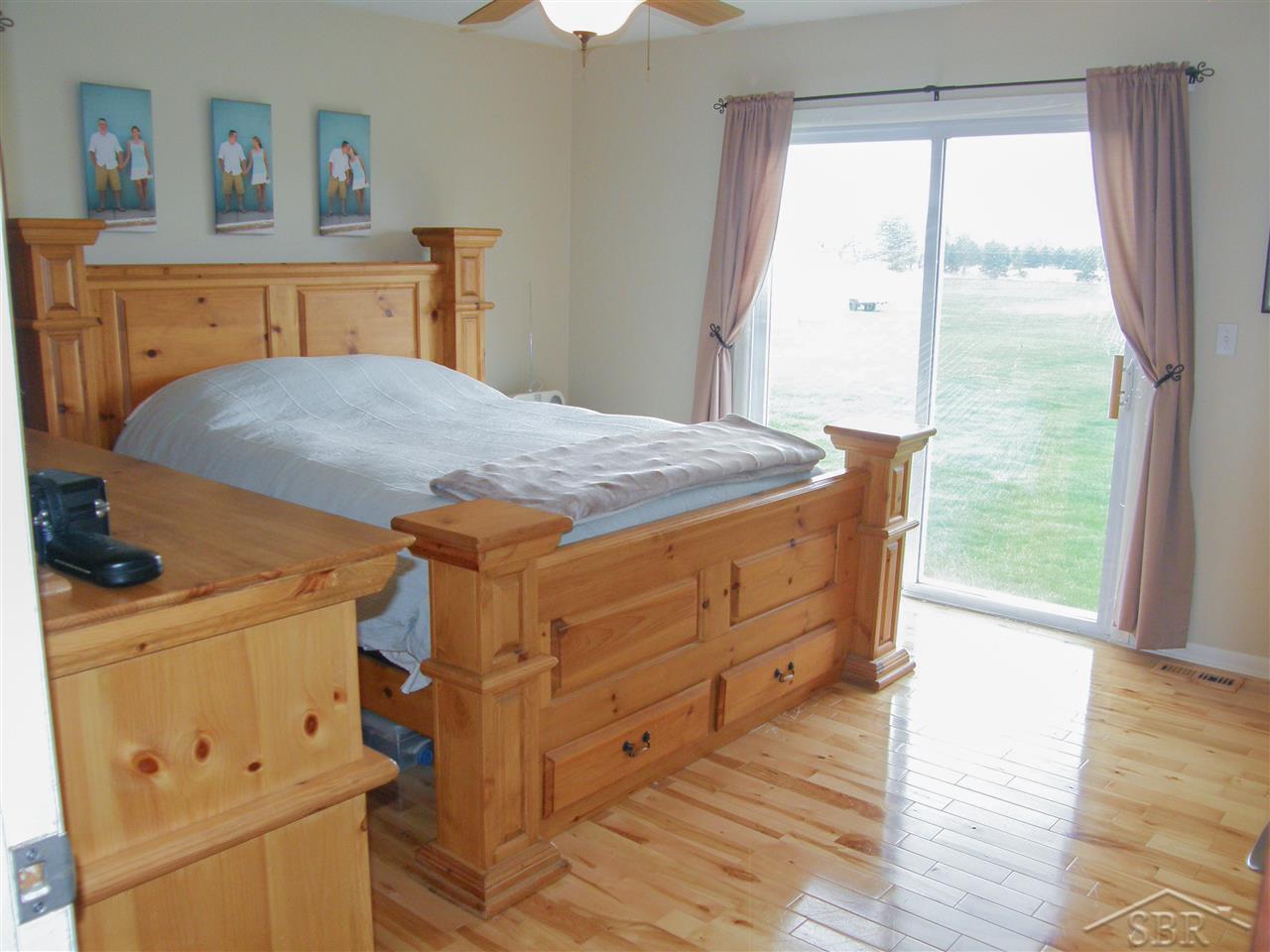 12101 Carpenter Road Flushing, MI 48433 - Photo 15 of 18 31316950-14.JPG
