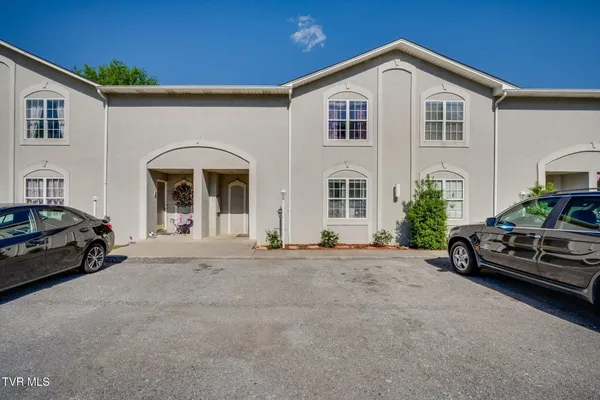 $199,000 | 807 Fain Avenue, Unit 807, Kingsport, TN 37660