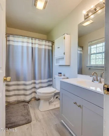 $199,000 | 807 Fain Avenue, Unit 807, Kingsport, TN 37660