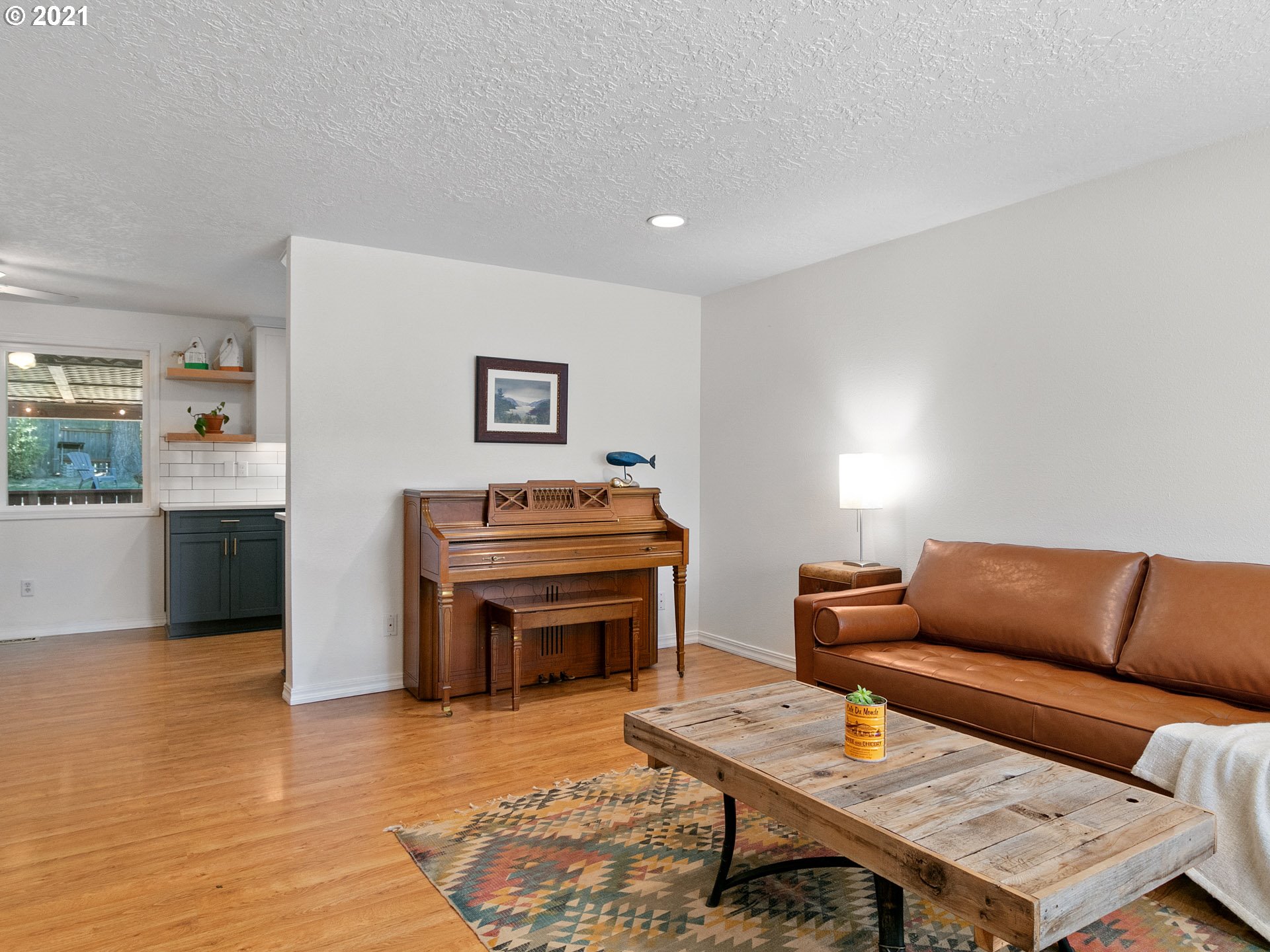 5930 Southwest 192nd Avenue Aloha, OR 97078 - Photo 5 of 32 Gallery Image 5