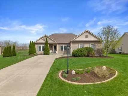 $660,000 | N42W22814 Beacon Court, Pewaukee, WI 53072