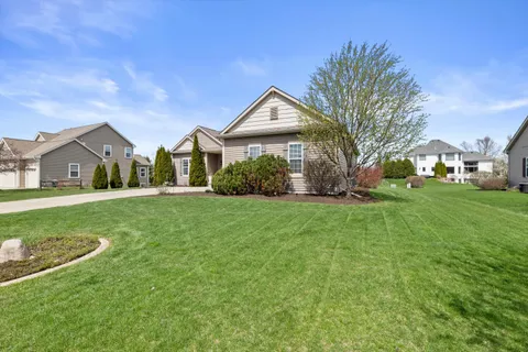 $660,000 | N42W22814 Beacon Court, Pewaukee, WI 53072