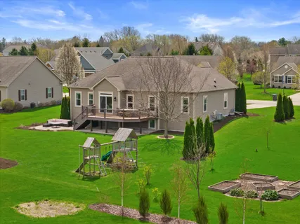 $660,000 | N42W22814 Beacon Court, Pewaukee, WI 53072