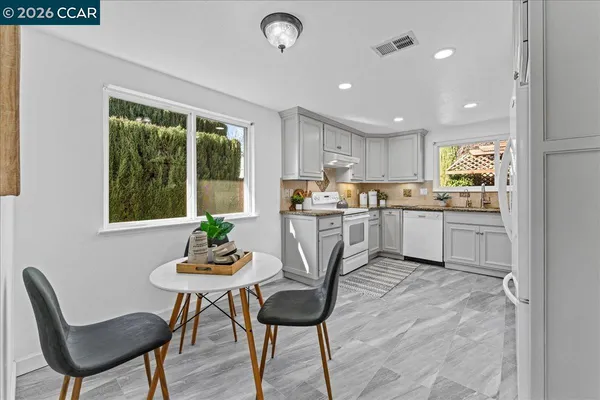 $619,000 | 106 Oakmeade Court, Vacaville, CA 95687