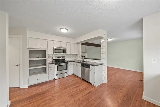 $435,000 | 7029 Albervan Street, Shawnee, KS 66216