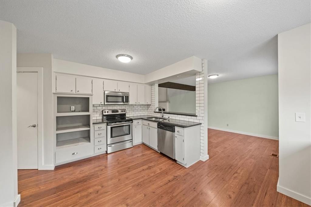 7029 Albervan Street Shawnee, KS 66216 - Photo 14 of 46